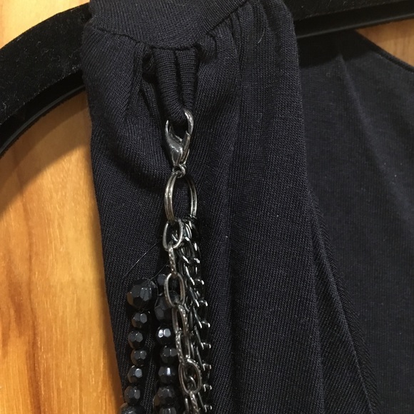 PARASUCO sleeveless top w/ removable beaded chain - Picture 5 of 7